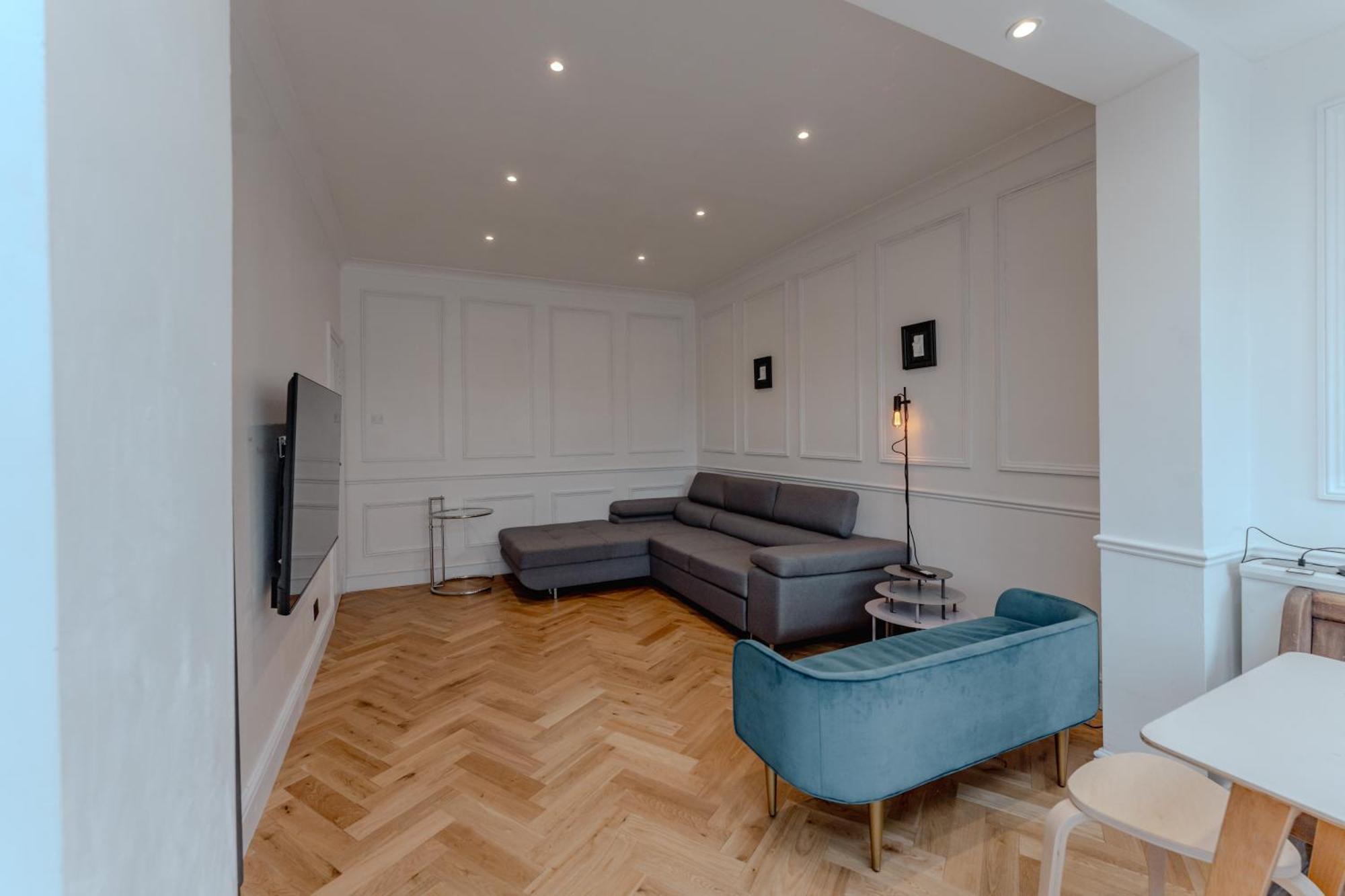 Wembley London Lovely 6 Bed House Sleeps Up To 14 外观 照片